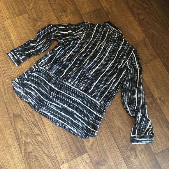 NWT Banana Republic Black & White Blouse - Picture 7 of 7